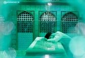 غبارروبی مضجع مطهر رضوی در سفر رهبر انقلاب به مشهد مقدس