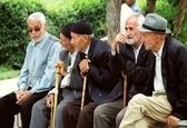 چرا به بازنشستگان بالای ۷۰ سال وام پرداخت نمی‌شود؟