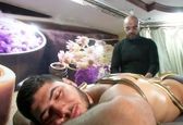 عجیب ترین ماساژی که تا به حال دیده اید!+عکس