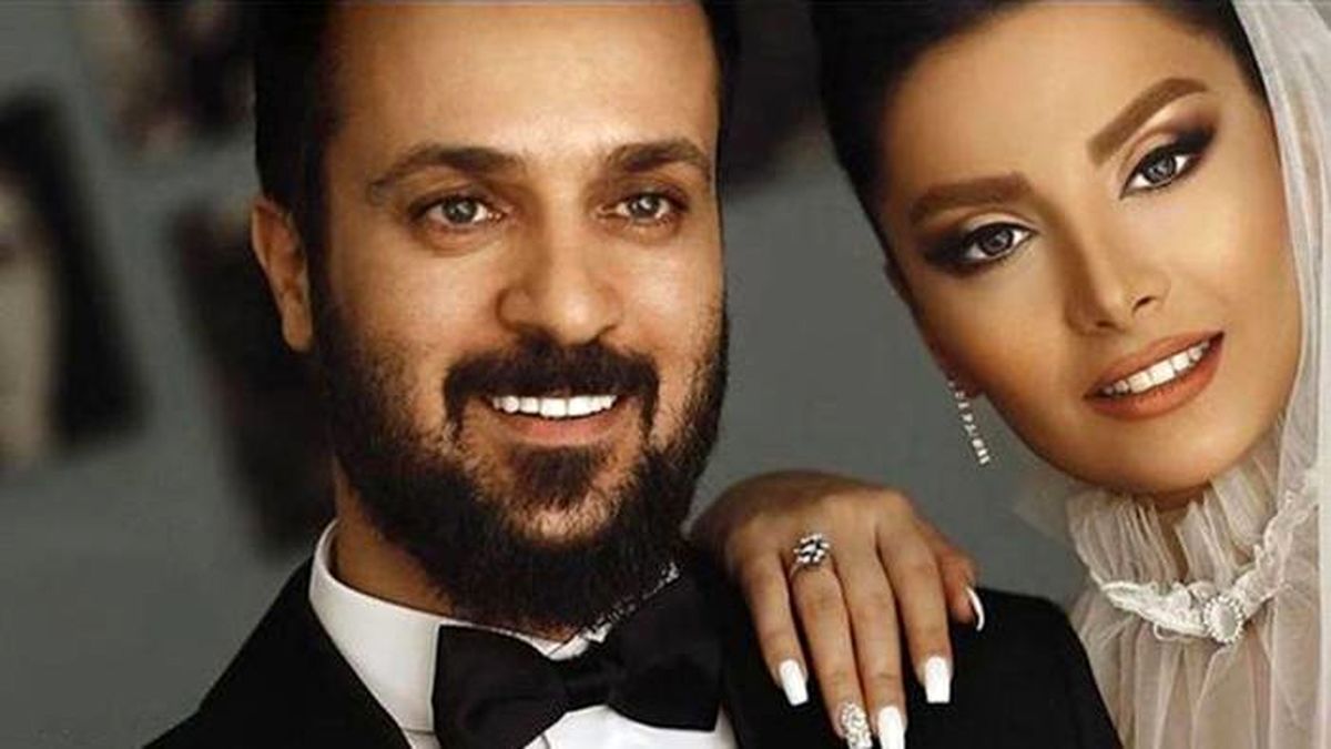حلقه ازدواج ساده احمد مهرانفر و همسرش +عکس