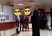 عکس یادگاری با فردوسی ‌پور بدون توجه به کرونا