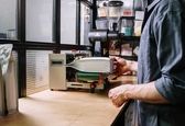بهترین راهنمای خرید دستگاه بسته بندی از نگاه تیم بامک