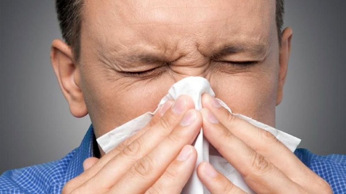 چرا آبریزش بینی صبحگاهى می‌گیریم؟