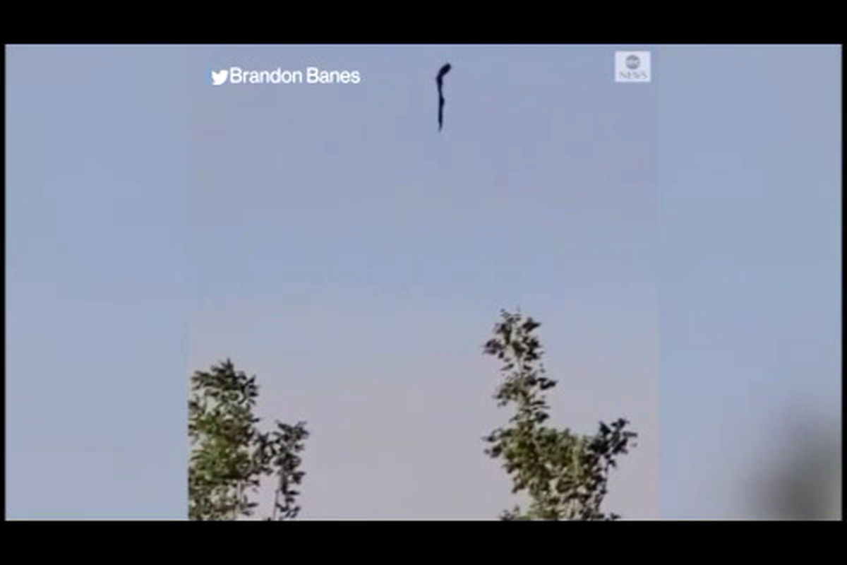سقوط وحشتناک بالن در  خیابان شلوغ«نیومکزیکو» +فیلم