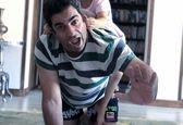 بازی جالب منوچهر هادی با دخترش سوفیا در خانه +عکس