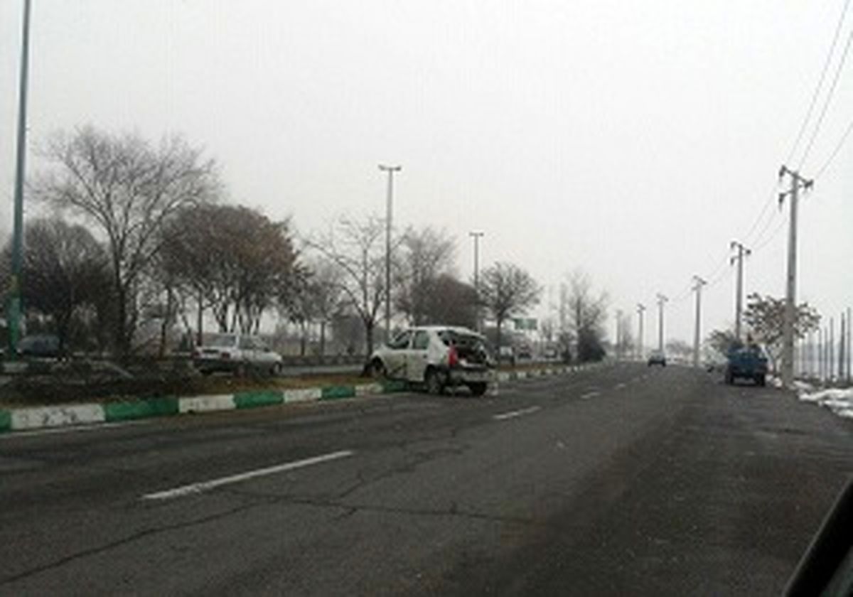 بی‌احتیاطی راننده ال ۹۰ حادثه آفرین شد +عکس 