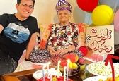 امیرمحمد متقیان در جشن تولد لاکچری مادر بزرگش +عکس