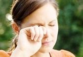 دلایل احساس وجود شن ریزه در چشم چیست؟