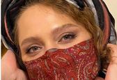 ژست خانم بازیگر با ماسک خاص +عکس 