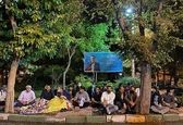 پارک‌خوابی شبانه برای دیدار با احمدی‌نژاد!