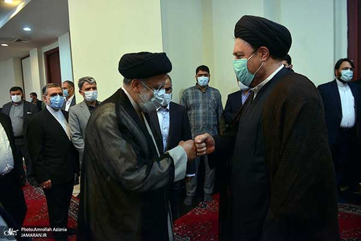 دست دادن خاص رئیسی و نوه امام سوژه شد+عکس