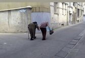 تصویر عاشقانه پیرمرد و پیرزن تهرانی که غوغا کرد