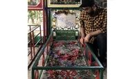 تیپ استتار فرزاد حسنی در گلزار شهدا +عکس