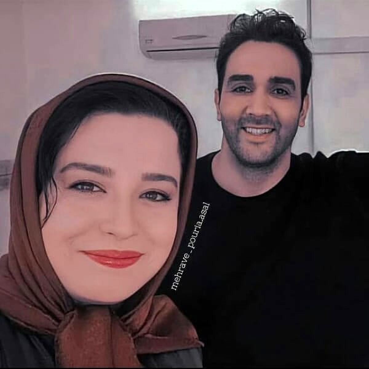 سلفی خودمونی پوریا پورسرخ در تالار مجلل