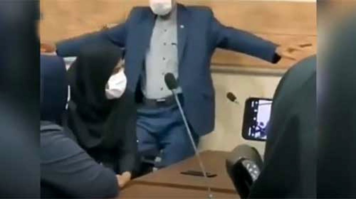 کارمند خبرساز پست بازداشت شد +عکس