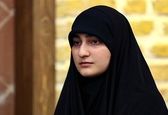 دختر سردار سلیمانی در حال سینه‌زنی + عکس