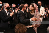 عکس بازیگران: اصغر فرهادی در آغوش دخترش سارینا 