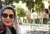 خاله شادونه با چادر گل گلی در مزار شهدا+عکس