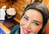 گوشه‌ای از خانه شیک و متفاوت بهاره رهنما | آینه و کنسول لاکچری بهاره رهنما