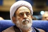 گریه های شیخ حسین انصاریان بر پیکر علی انصاریان +فیلم
