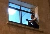 تصویری از ملاقات پسر با مادر کرونایی که اشک همه را در آورد+عکس