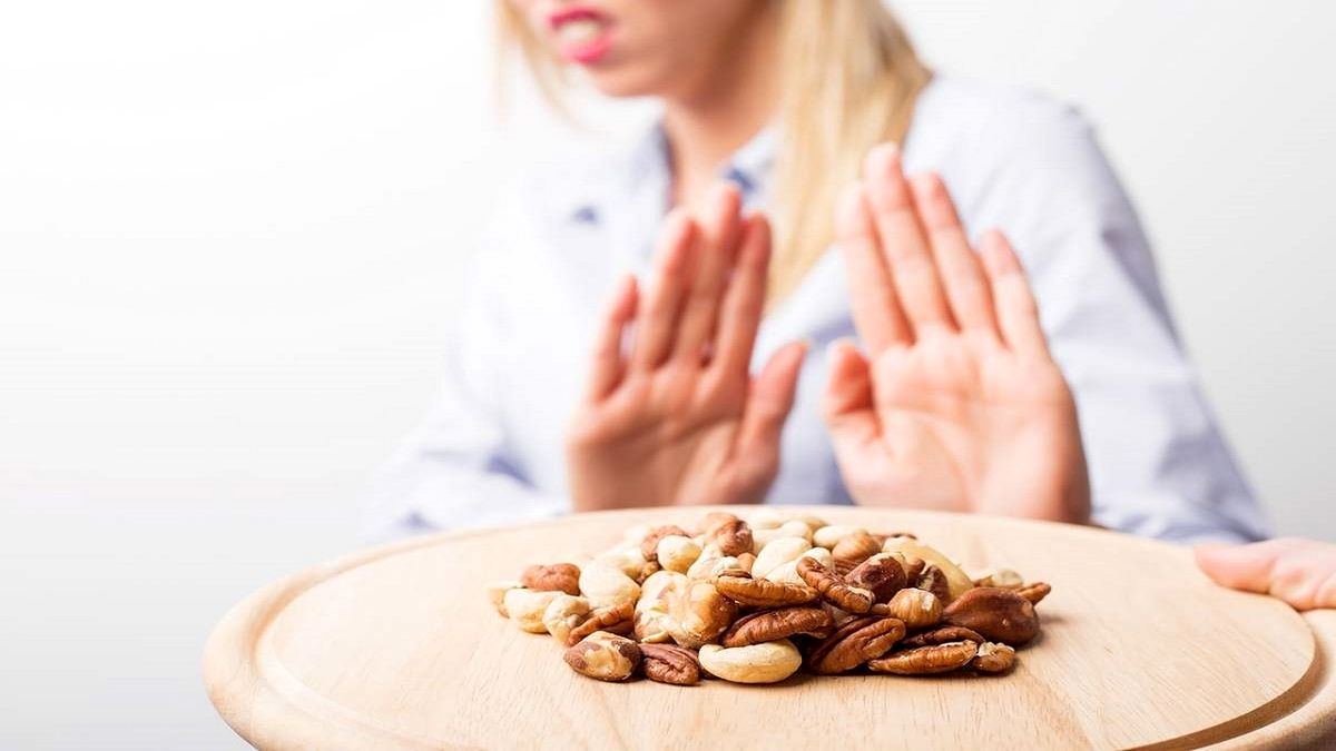 دختری که از طریق قلبش غذا می‌خورد +تصاویر