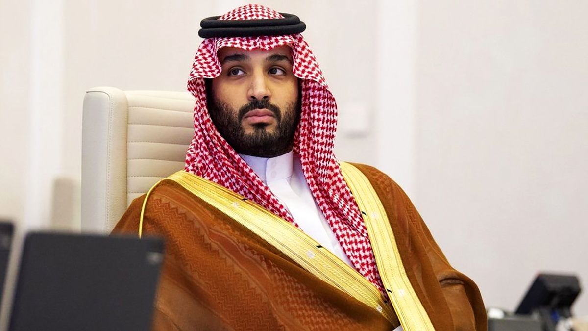 لحظه تزریق واکسن کرونا به بن سلمان + فیلم