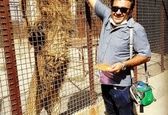 عکس جنجالی شهرام عبدلی در حال غذا دادن به شیر