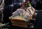 آخرین وداع خواهر زنده‌یاد محمدعلی کشاورز +عکس