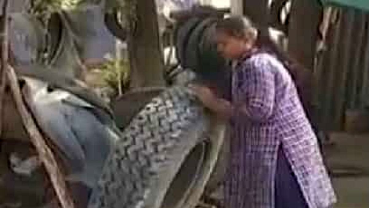 شغل عجیب زن هندوستانی که سوژه شد +فیلم