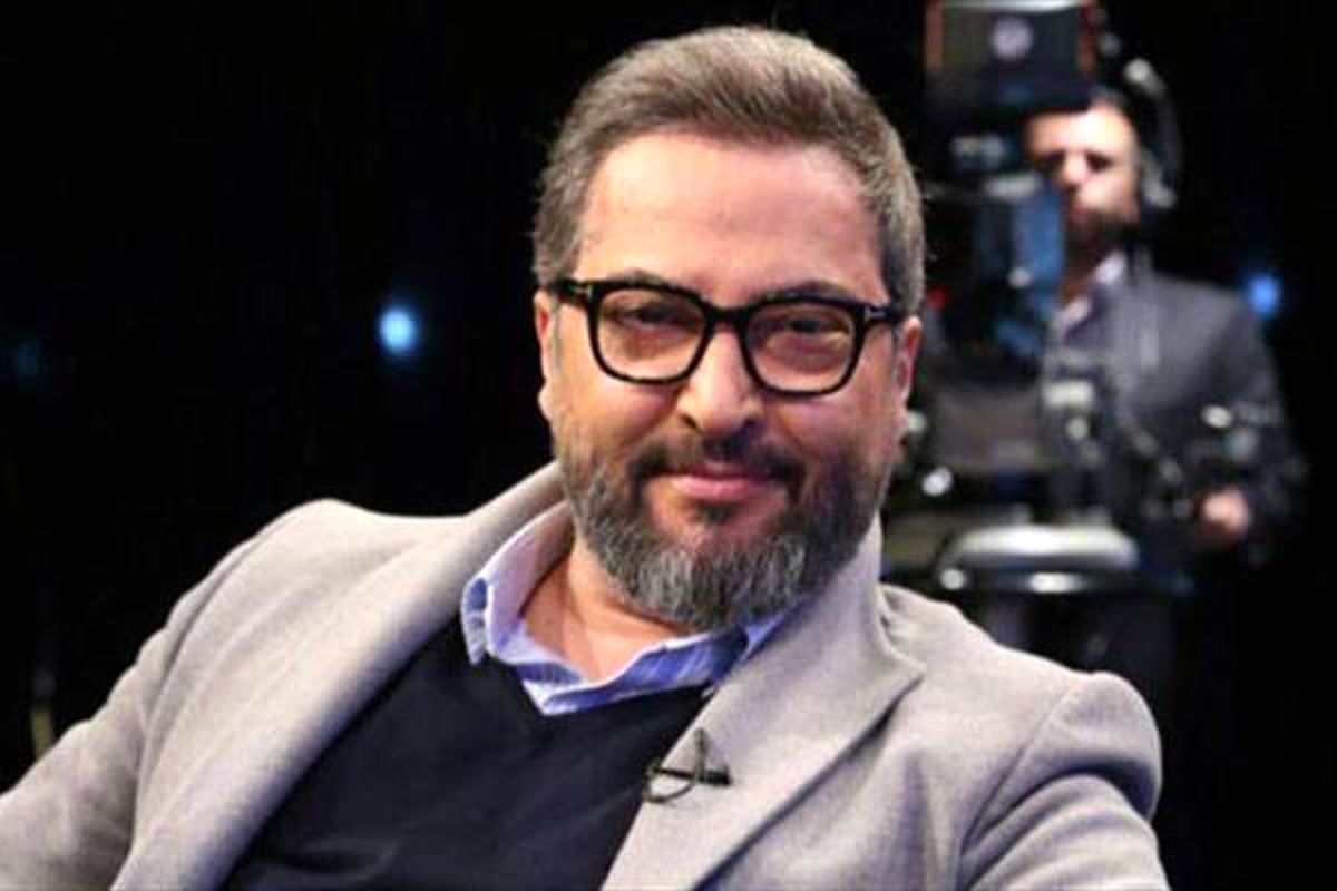 اولین تصویر از سنگ قبر زنده‌یاد مهرداد میناوند 