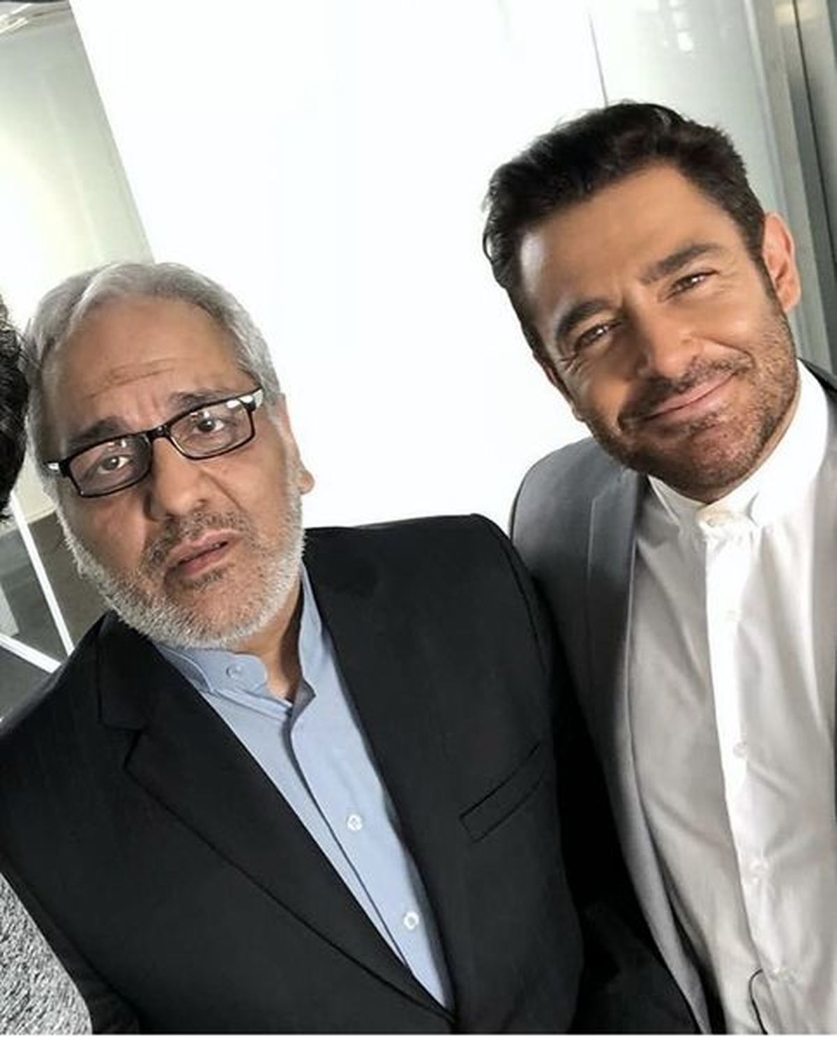 محمدرضا گلزار کنار بابای تاجرش +تصویر 