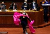 اعتراض به سبک نماینده پارلمان شیلی+عکس 