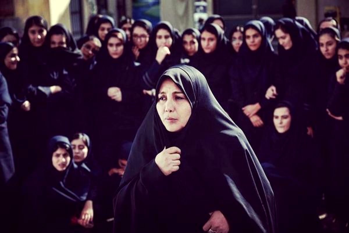 تیپ چادری بهنوش طباطبایی در آستیگمات + عکس