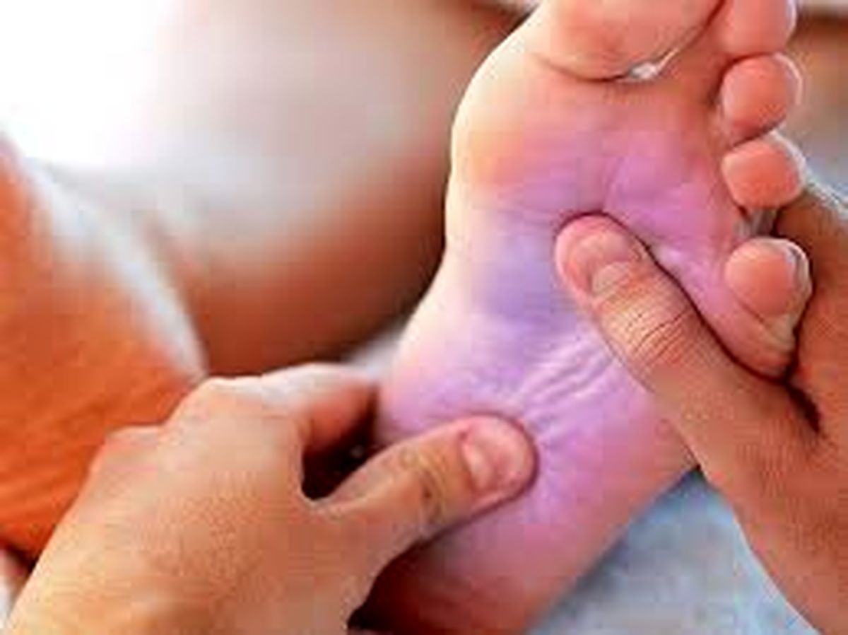 علل سردی پاها در فصل گرم چیست؟