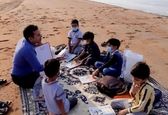 کلاس درس در کنار خلیج فارس +عکس