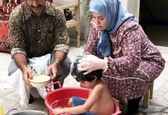 حمام کردن بازیگر «زیرخاکی» وسط حیاط خانه!+عکس