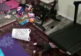 لحظه وحشتناک بلعیدن شدن کودک توسط تردمیل +فیلم