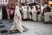 زنان تونسی چادر سر کردند! +تصاویر