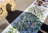 بازداشت خرده‌فروش مواد با ۶ میلیون درآمد روزانه +عکس