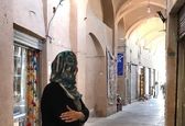 گردش فریبا کوثری در کوچه پس کوچه های یزد +عکس