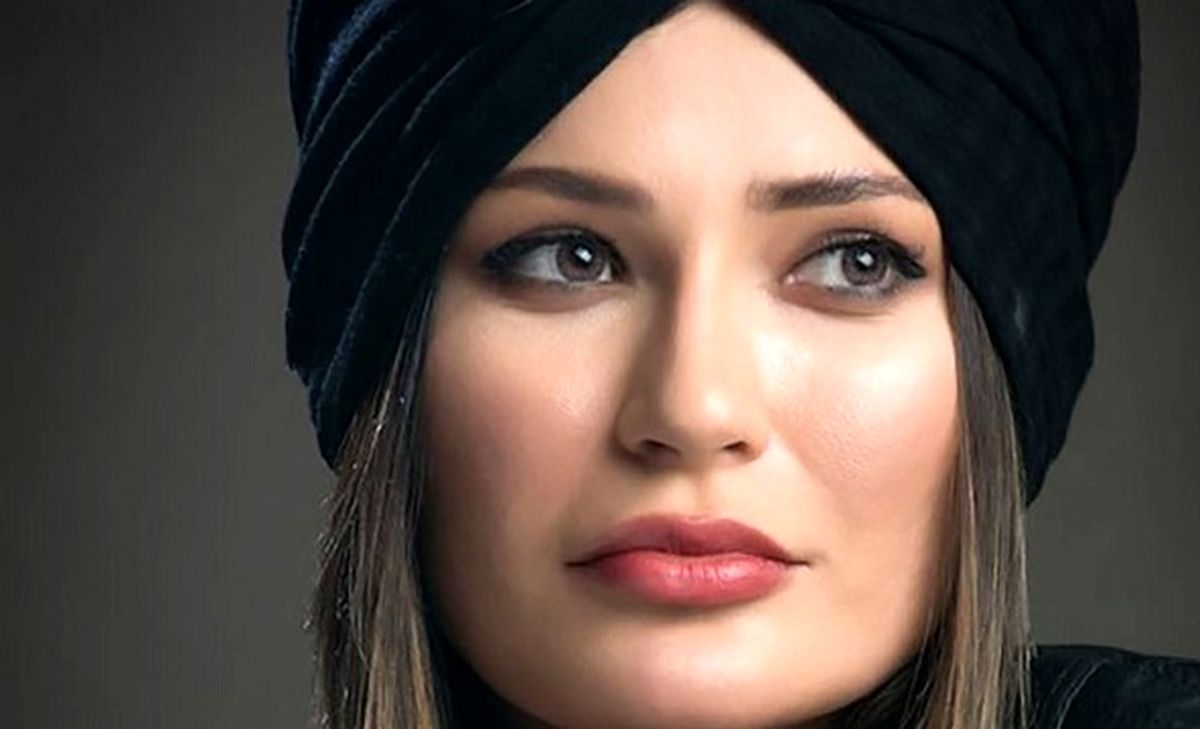 نمایی از استایل راه راه شیوا طاهری !