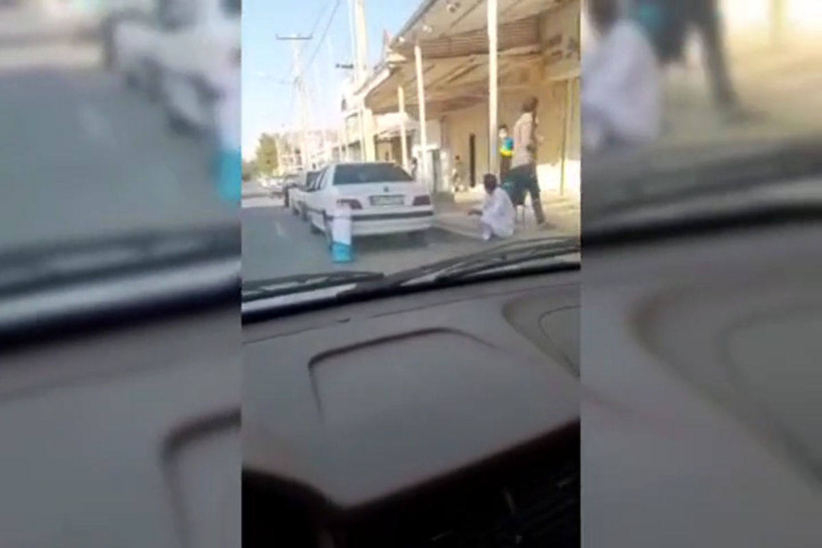 ماجرای کفن فروشی در خیابان های زاهدان! +فیلم