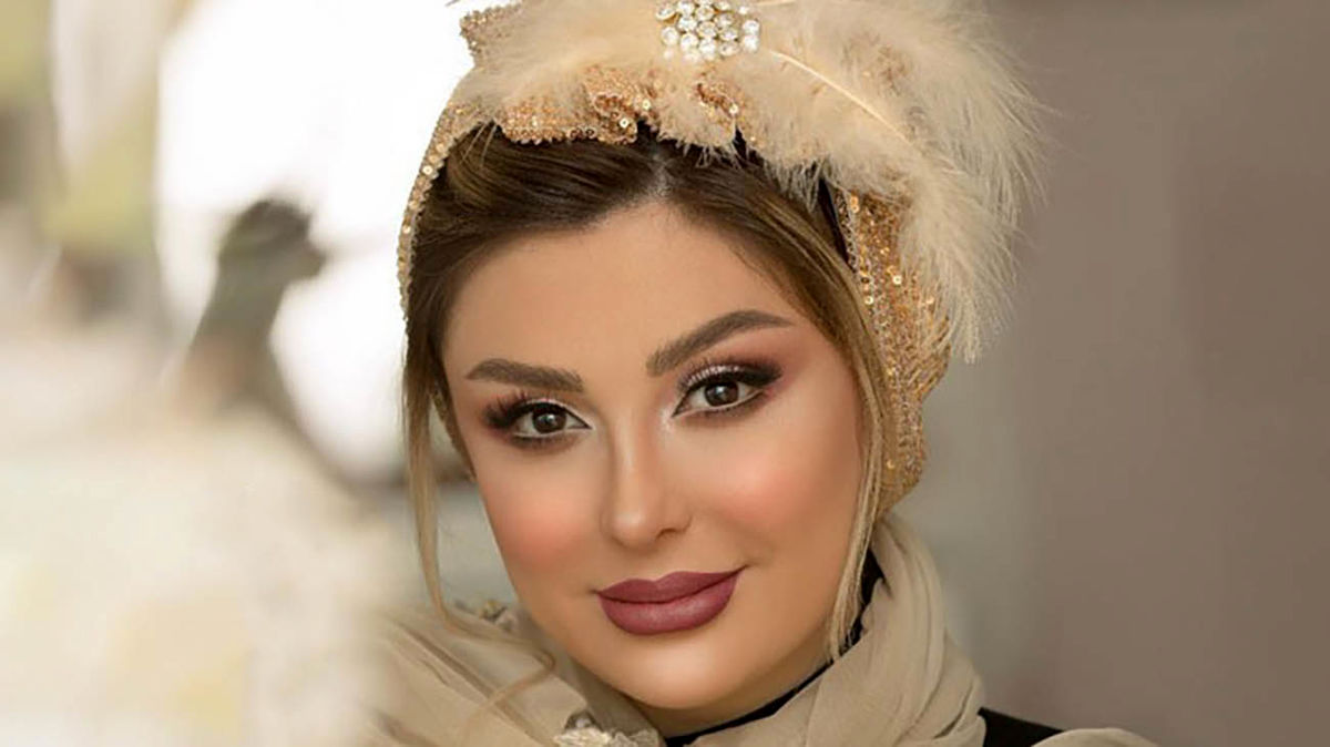 استایل خاص نیوشا ضیغمی با پیراهن گل گلی 