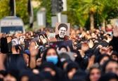 حضور کارگردان مشهور در مراسم تشییع پیکر شهدا + عکس