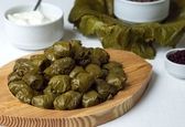 ابنجوری که میگم دلمه برگ مو درست کن عالی میشه | سبزی داخل دلمه برگ مو چیست؟ + مواد لازم