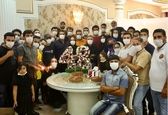 عکس یادگاری عوامل «گیسو» با ماسک