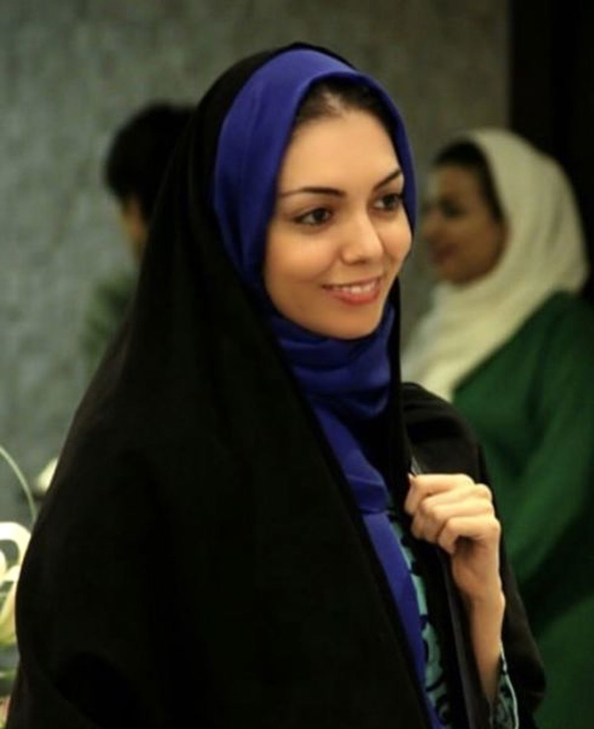عکسی قدیمی از آزاده نامداری در یک‌ مراسم 
