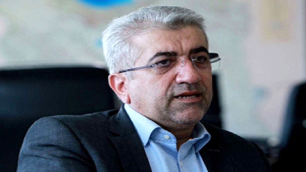 وزیر ایرانی که در اتاقش از پنکه استفاده می‌کند+فیلم