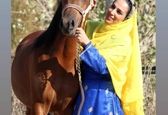عکس جالب سوگل طهماسبی و اسبش